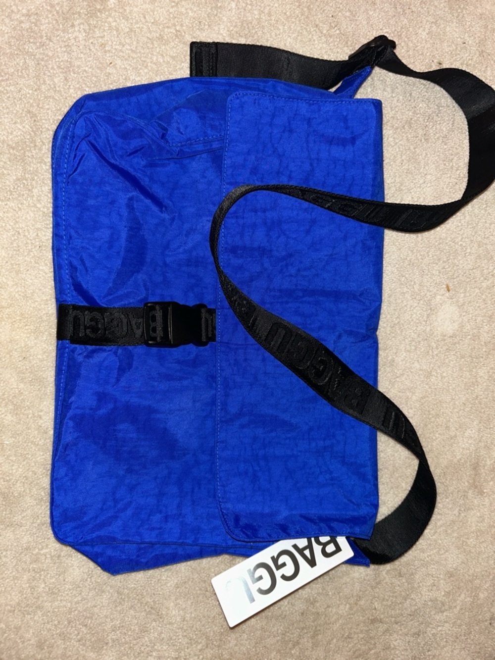 BAGGU Nylon Messenger Bag Blue - Picture 3 of 3